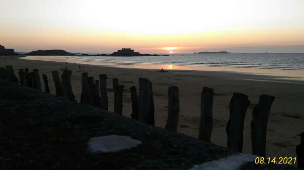 Le Gite Du Mont Val-Couesnon ภายนอก รูปภาพ